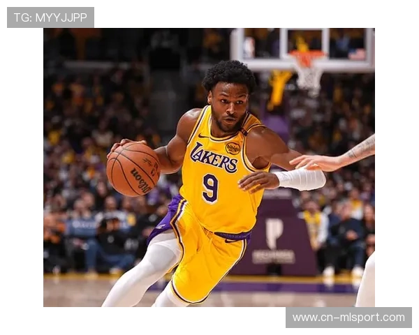 名嘴力挺布朗尼：表现高于预期，布朗尼个人资料