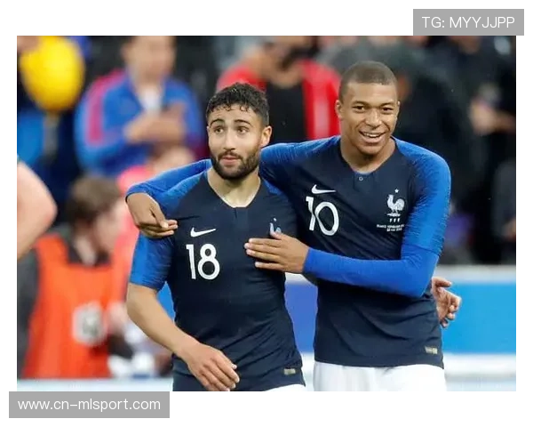 从训练细节看红军锋线重组，伊萨克或成中轴