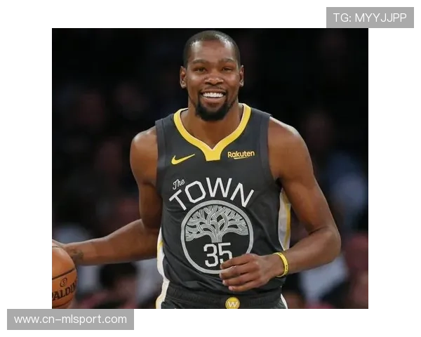 勇士队追求三连冠,目标坚定不移,勇士队3连冠 勇士队追求三连冠,目标坚定不移,勇士队3连冠