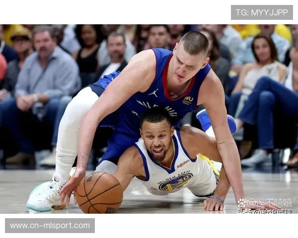 掘金129-104大胜勇士，库里缺席原形毕露，约基奇三节26+9+9，掘金中锋约基奇