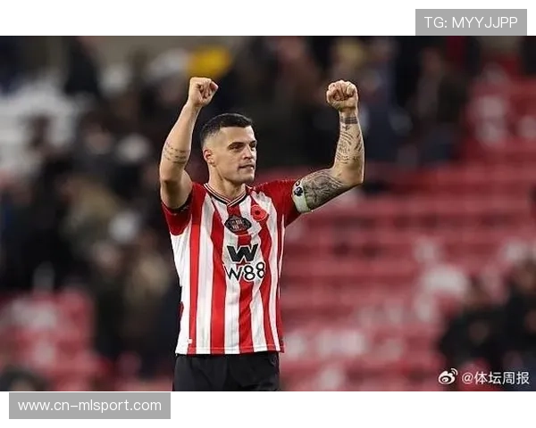 桑德兰逼平阿森纳战术启示高位逼抢与快速反击奏效,桑德兰主场球衣 桑德兰逼平阿森纳战术启示高位逼抢与快速反击奏效,桑德兰主场球衣