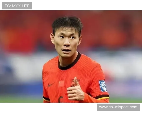 上海海港对抗赛强度爆表，杨希滑铲断球引发欢呼